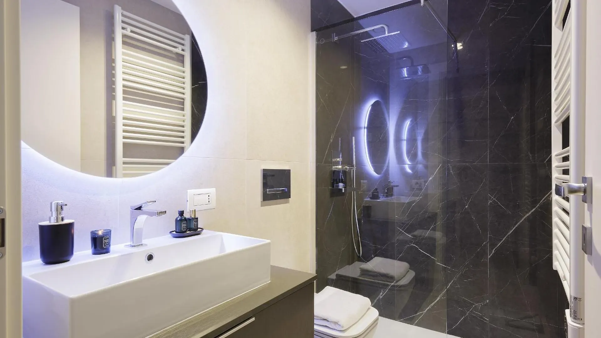 Compagnoni12 Luxury Penthouse With Private Jacuzzi And Spa Milan