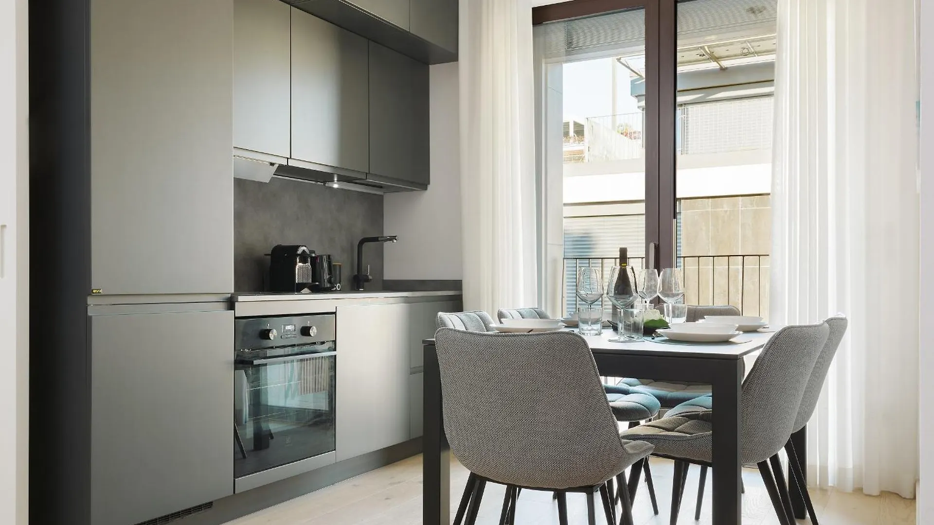 Apartment Compagnoni12 Luxury Penthouse With Private Jacuzzi And Spa Milan