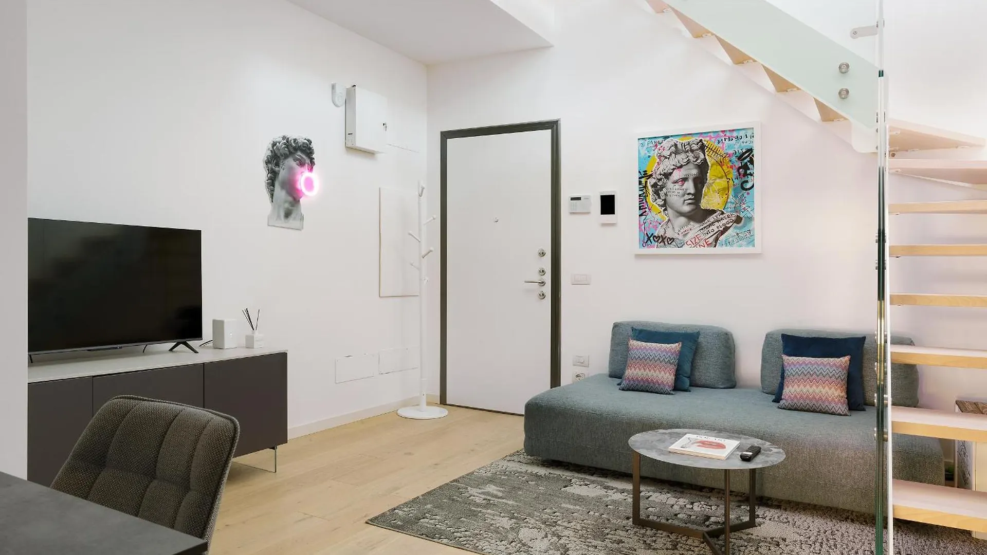 Compagnoni12 Luxury Penthouse With Private Jacuzzi And Spa Milan Apartment